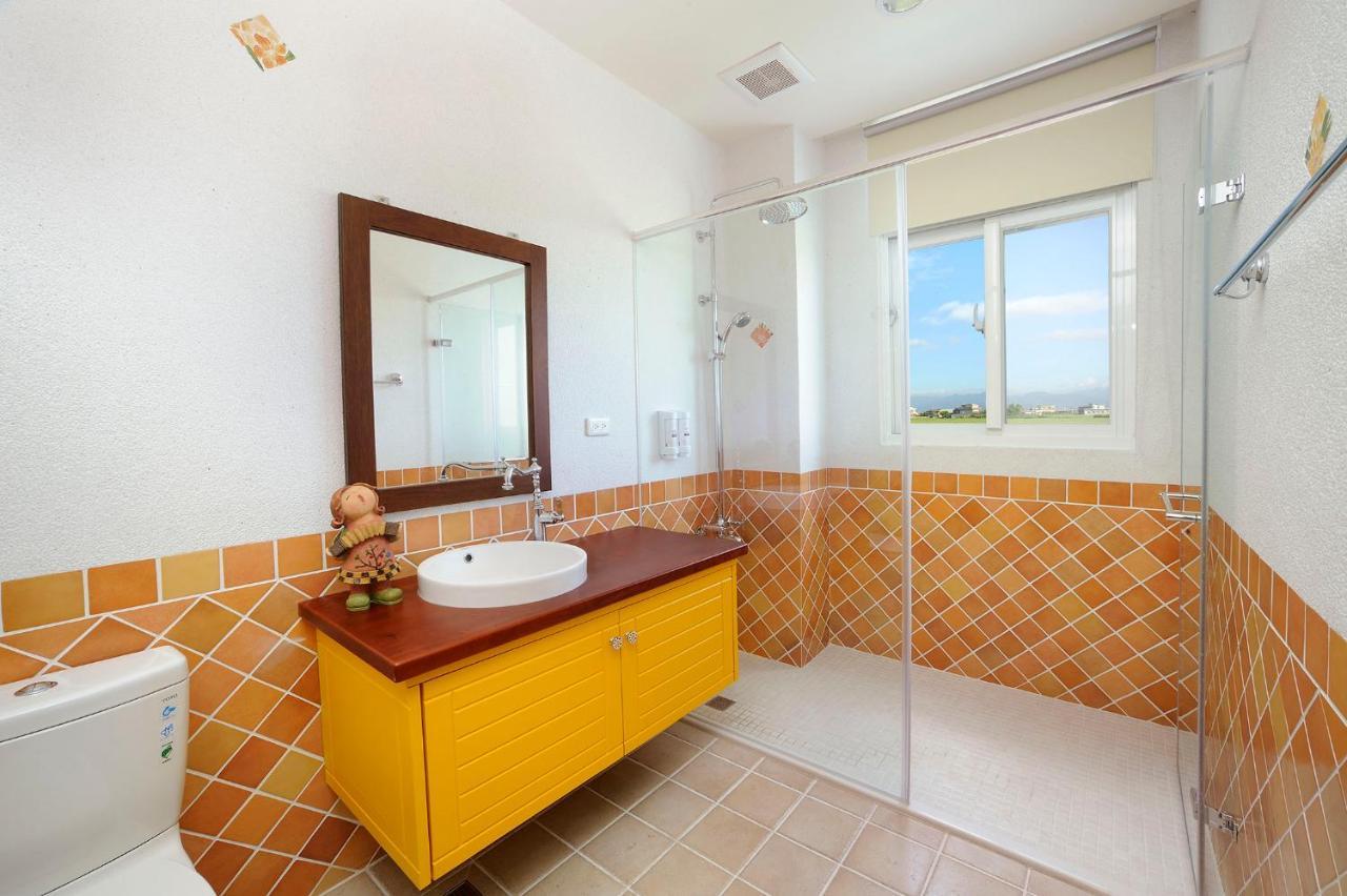 Sunlax B&B Yilan Exteriör bild