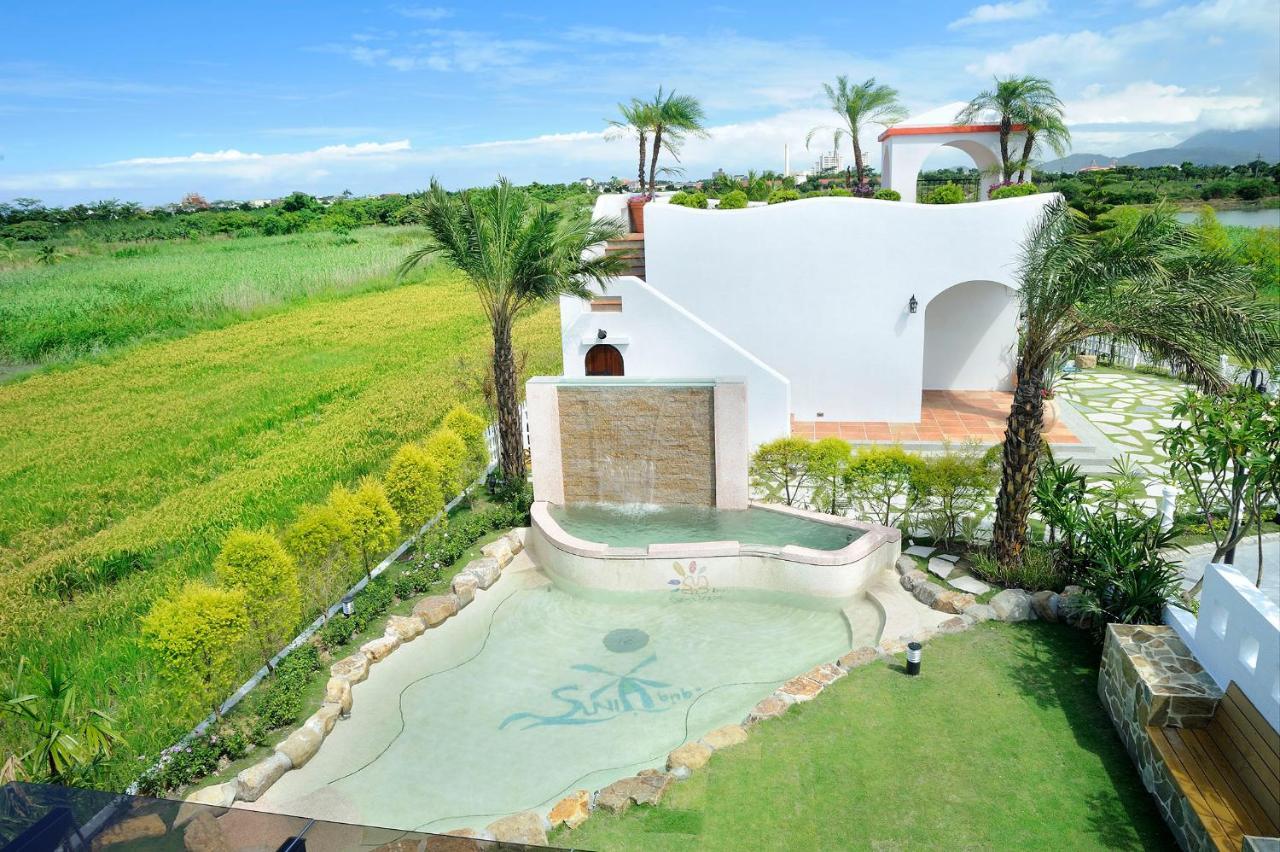 Sunlax B&B Yilan Exteriör bild